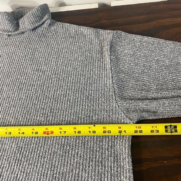 Hollister Gray Cowl & Turtlenecks Sweater - Picture 6 of 7
